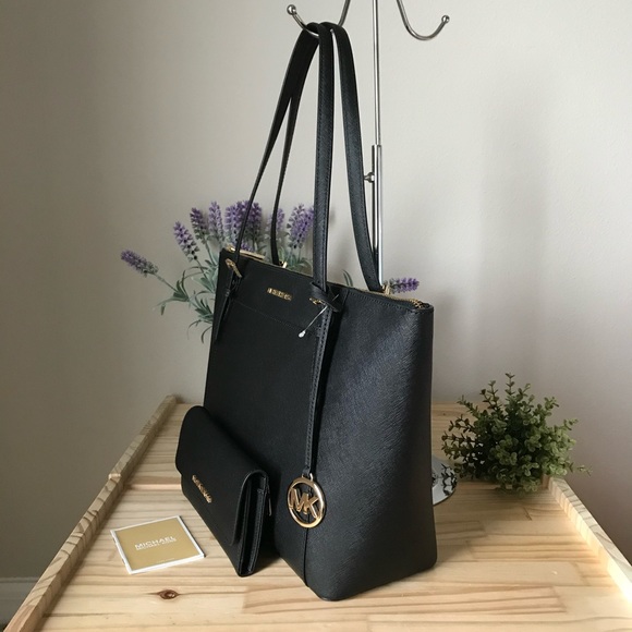 🌼Michael Kors Set - Picture 3 of 16